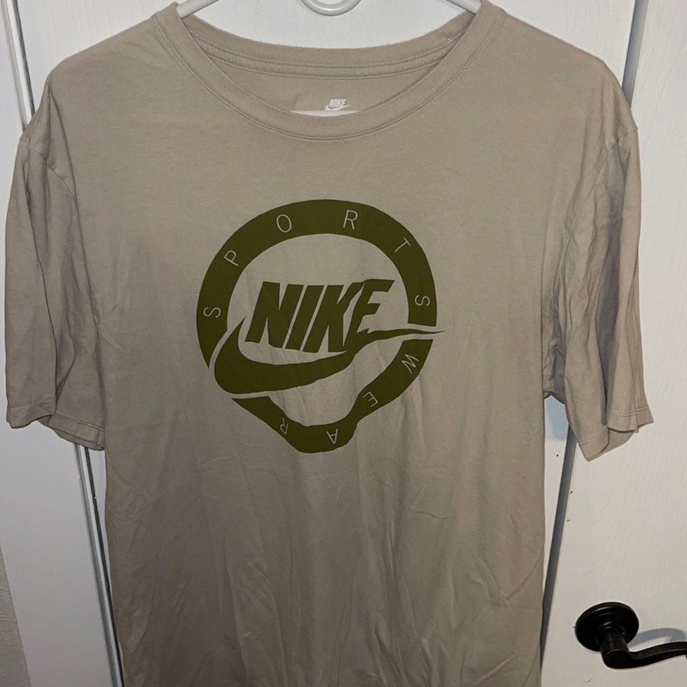 Mens Nike Tshirt